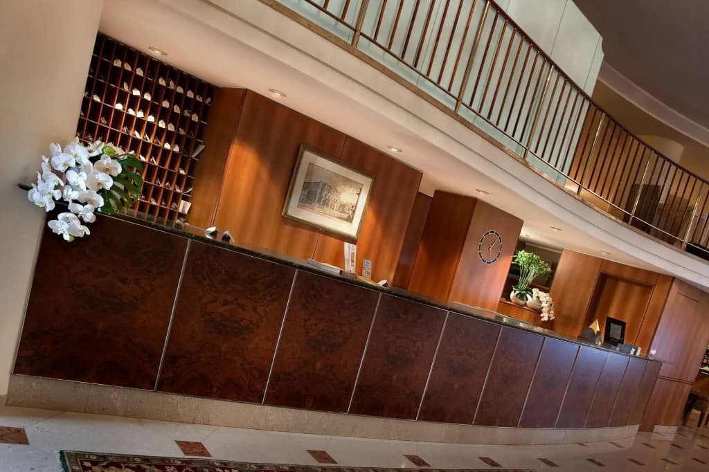 Hotel Cavour - photo 2