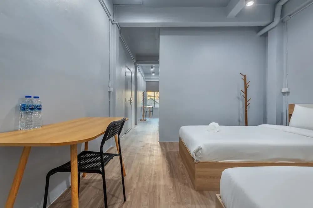 Ti Thong Hostel - photo 1