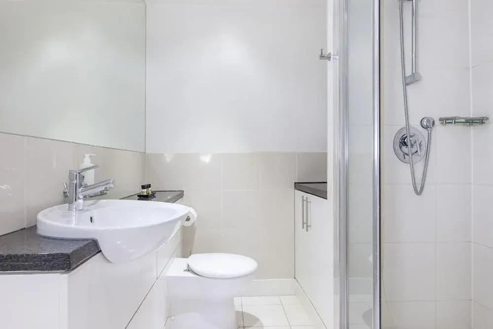 Club Living - Camden Town Apartments - photo 10