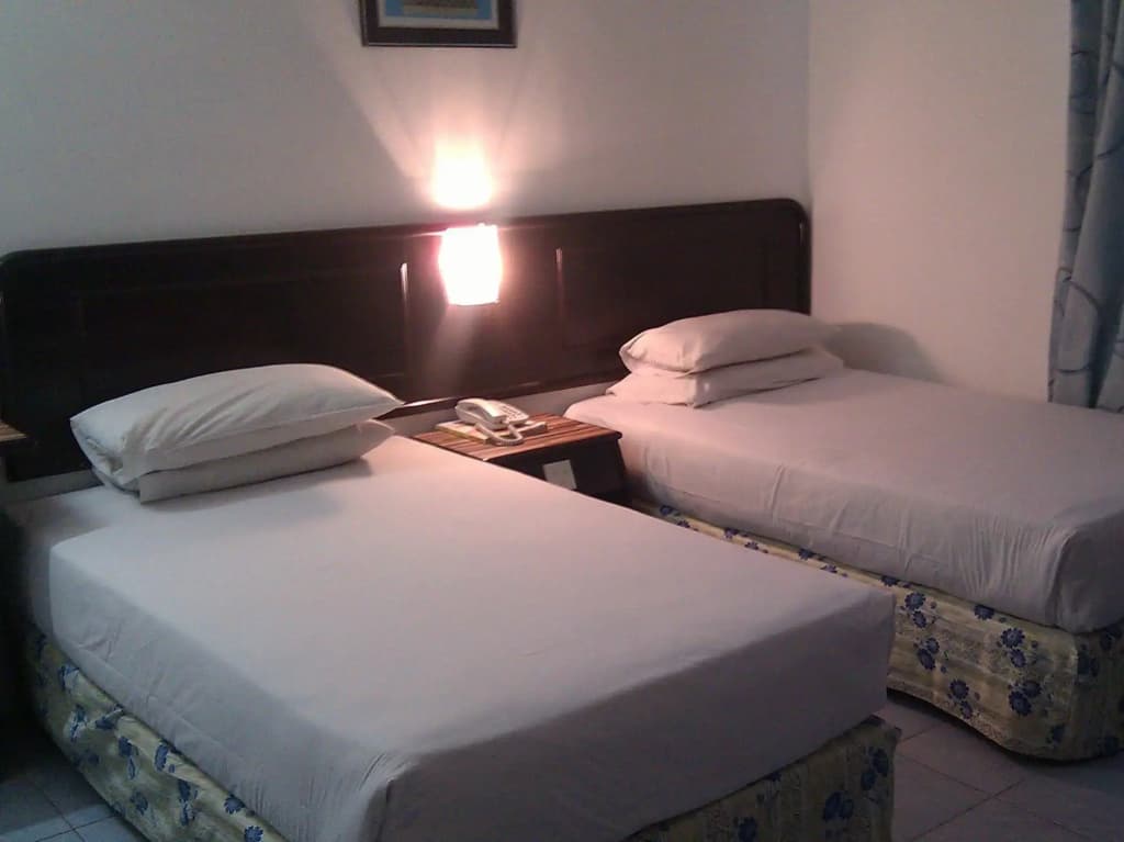 Wah May Hotel - photo 4
