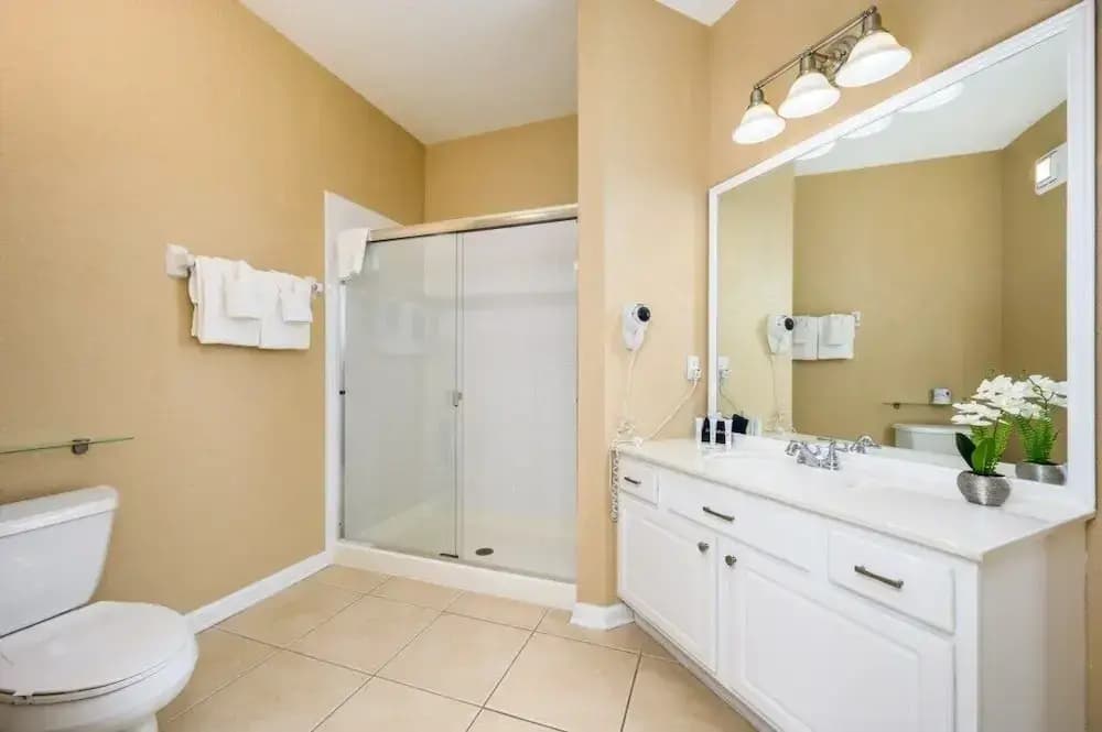Beautiful Modern Condo, Near the Parks! 3021 - photo 9