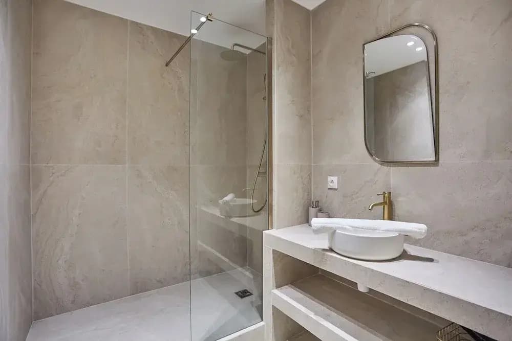 Elegant Apartment St Germain des Pres Luxembourg Park - photo 12