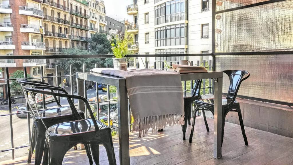 Charming 3BR & sunny Terrace in Eixample - Noname - photo 14