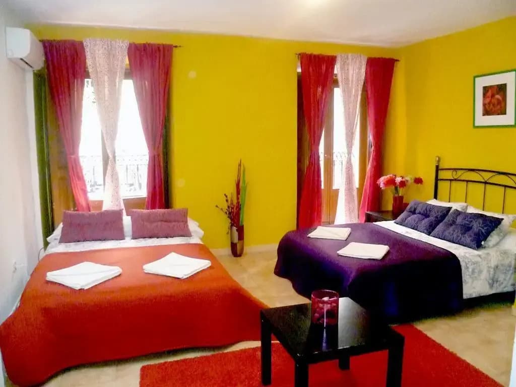 Village Chueca Apartments - photo 12