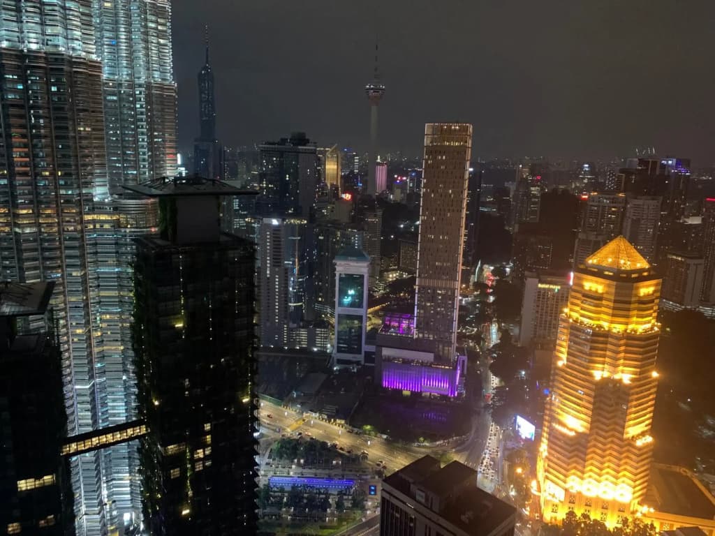 Super Star Suite 5min KLCC Netflix 1cp - photo 39