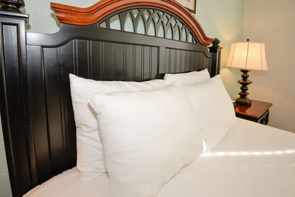 Luxury Townhome 3 Bedroom Condo by Redawning - photo 4