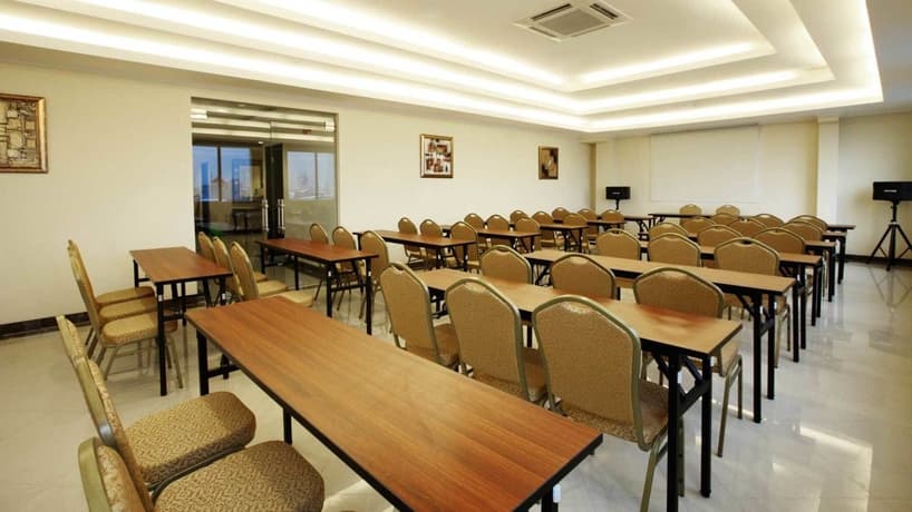 Glassio Hotel - photo 9