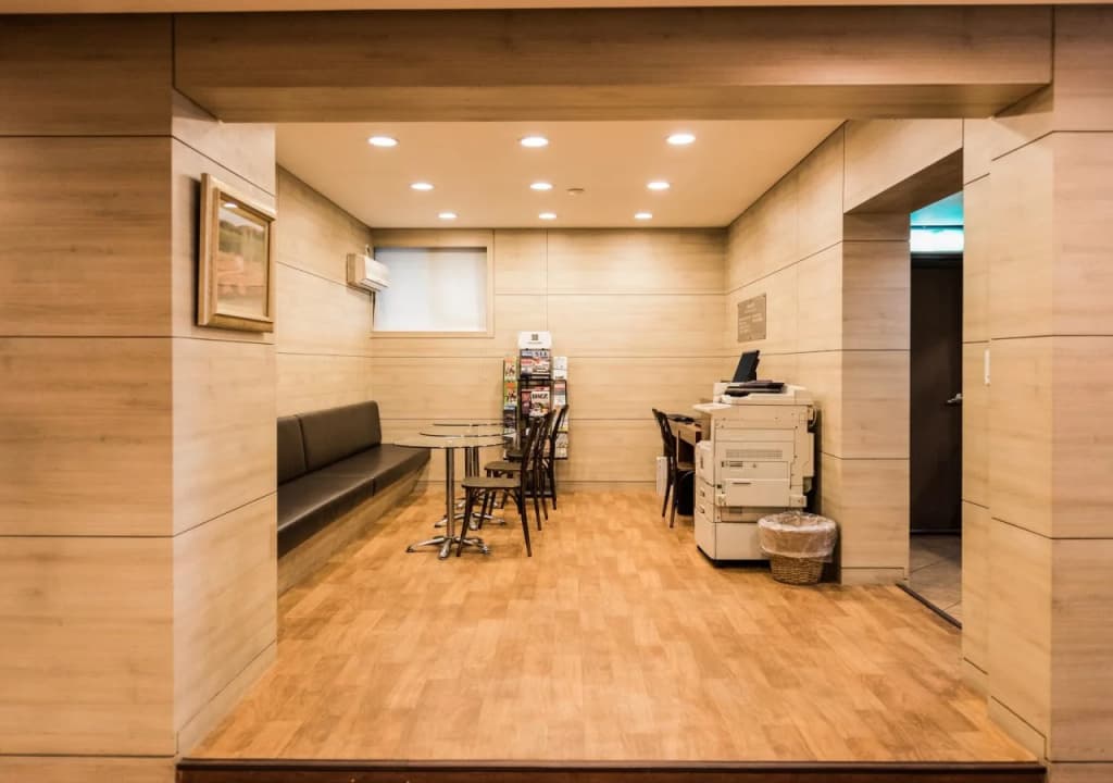 M.BIZ Hotel - photo 17