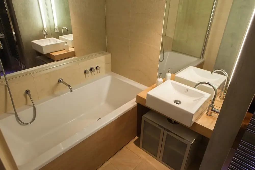 River Apartment with parking - photo 9