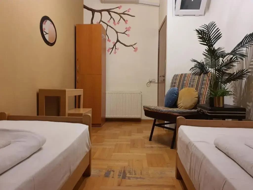 Envoy Hostel - photo 2