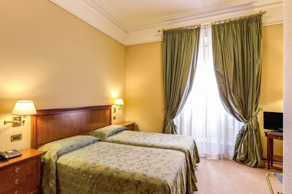 Hotel Oceania - photo 6