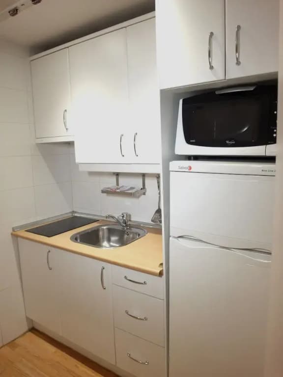 DFlat Escultor Madrid 106 Apartments - photo 13