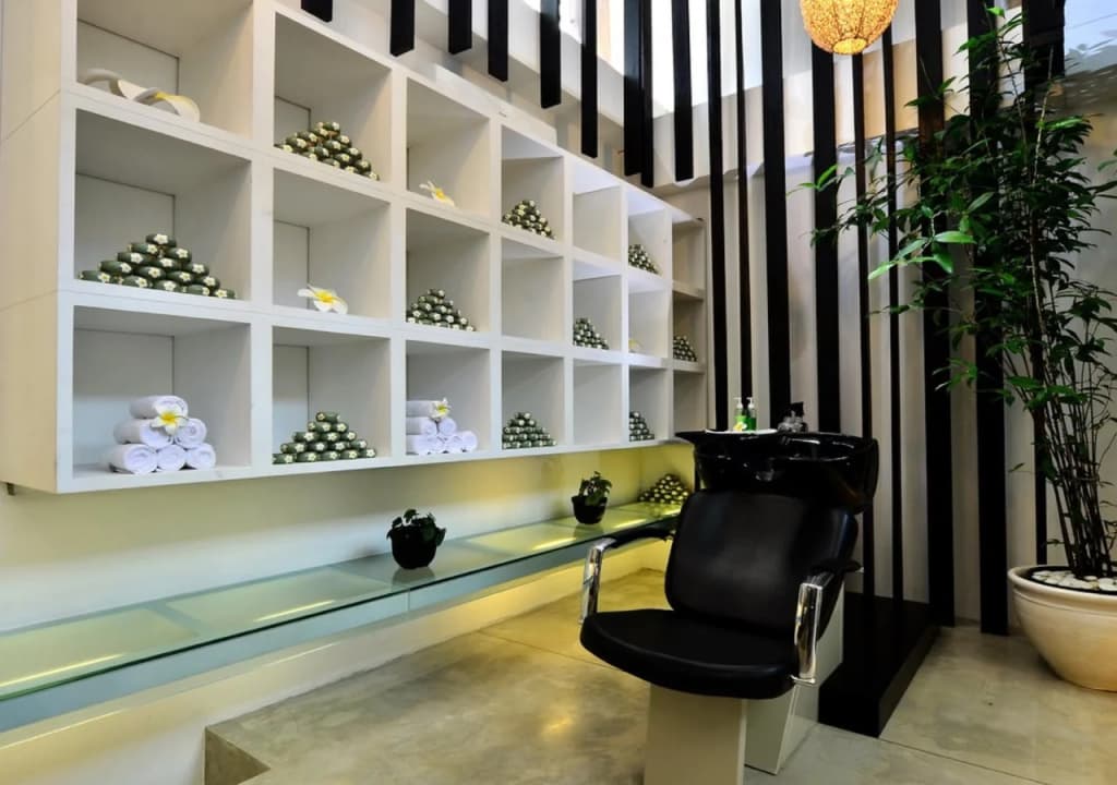 Grandmas Plus Hotel Legian - photo 16