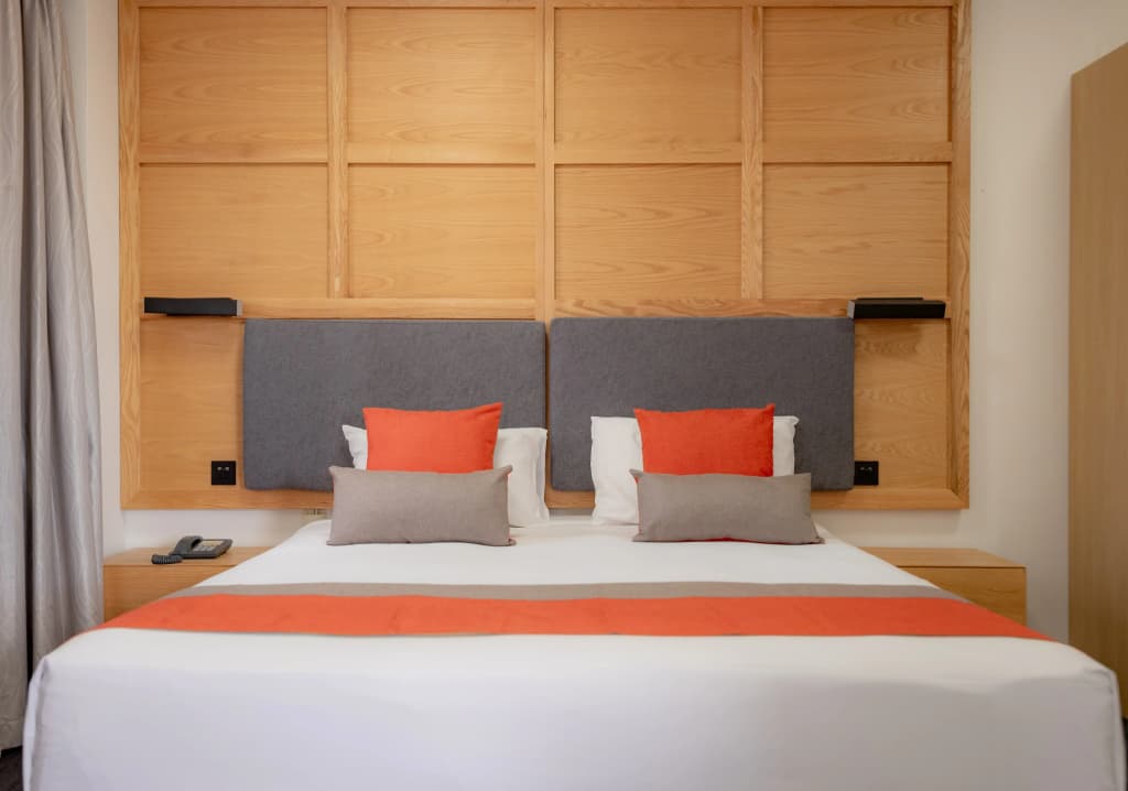 YEHS Hotel Sydney Harbour Suites - photo 4