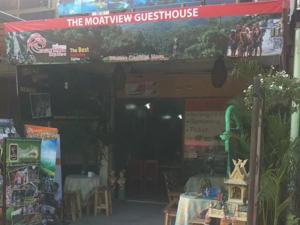 The Moatview Guesthouse - photo 14