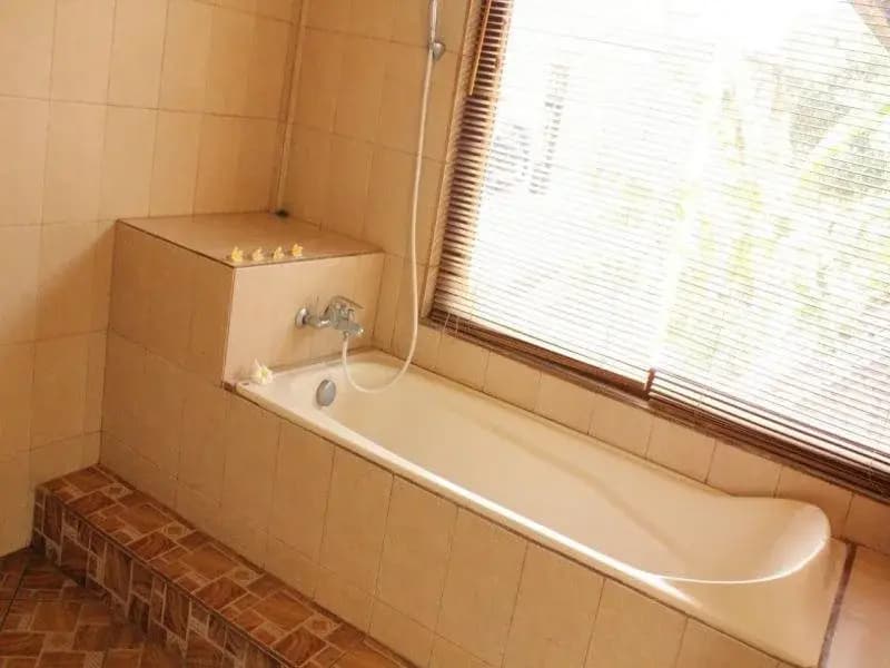 Dewi Ayu Accommodation - photo 9