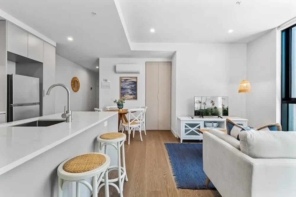 Elegant 1-bed by Shops With Rooftop Swimming Pool - photo 2