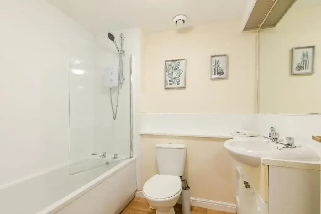 Dicksonfield Apartment Edinburgh - photo 8