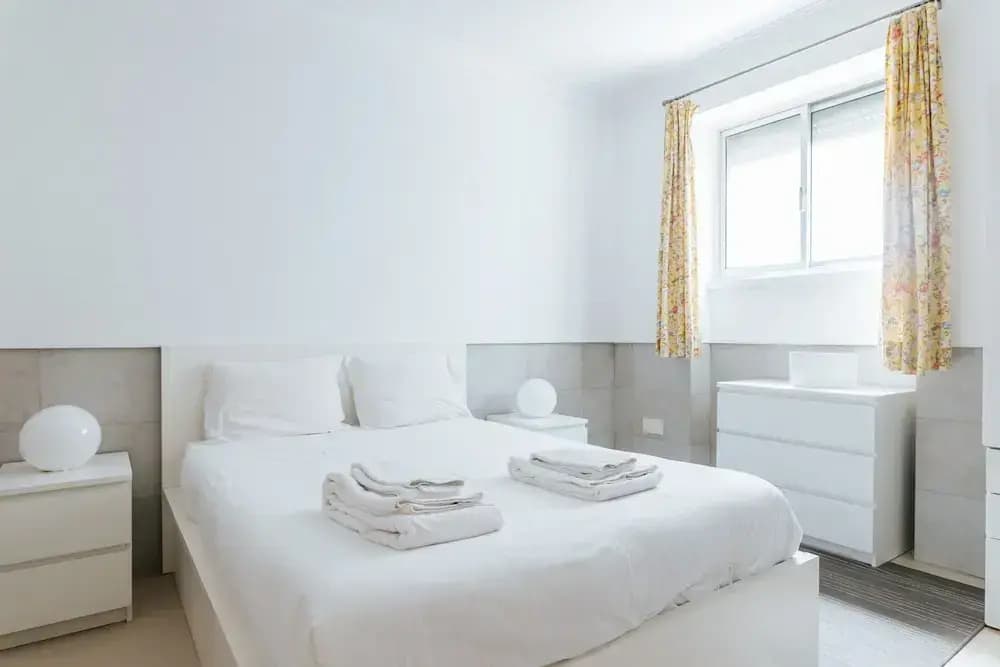 Lisbon Tagus River Terrace Flat - photo 3