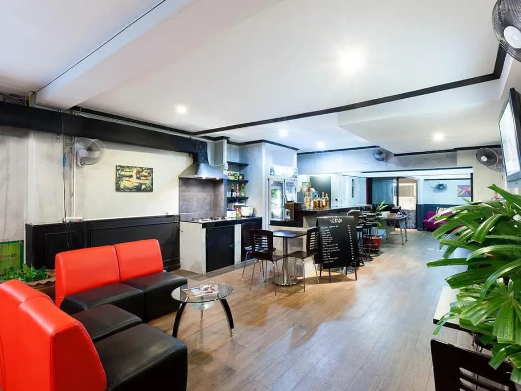 Bella Guesthouse Patong - photo 15