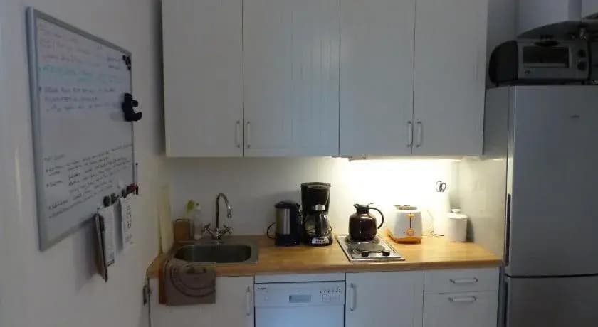 Stadtnest Bed  Breakfast - photo 12