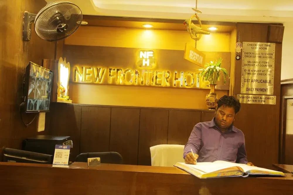 New Frontier Hotel - photo 15