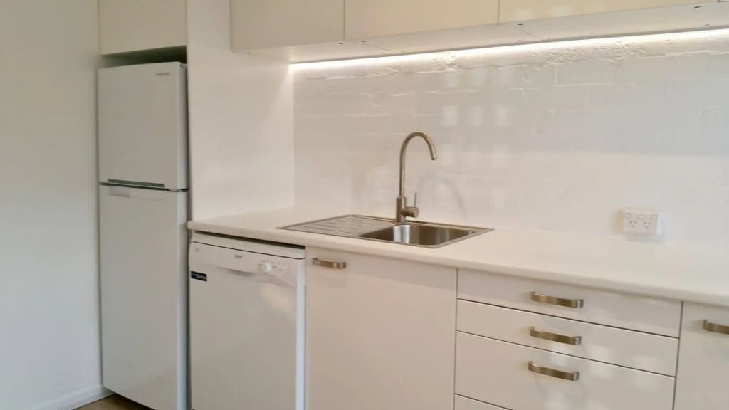 Greenwich Garden Apartment - photo 12