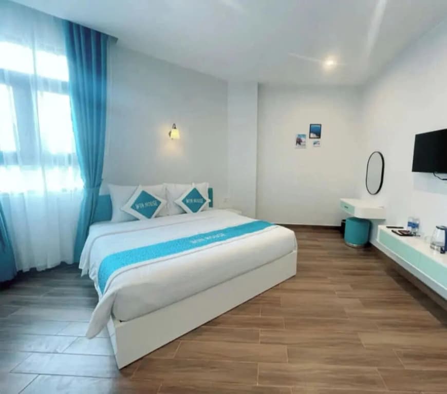 Win House Hotel - photo 3