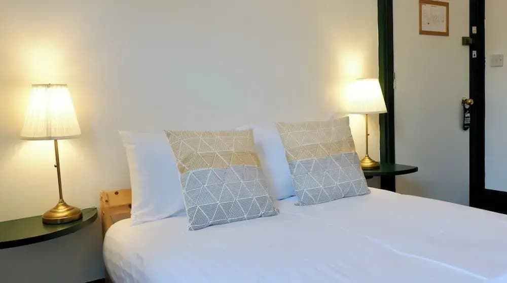4 Friends House - photo 5
