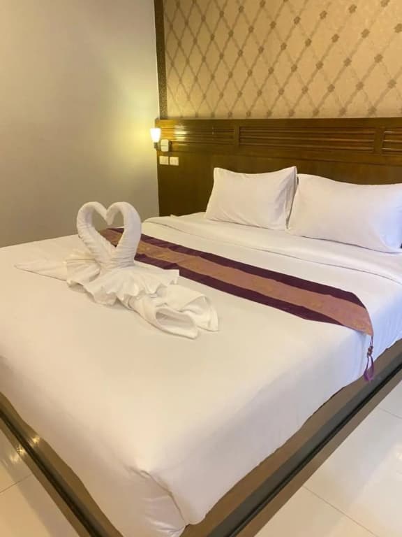 NJ Patong Hotel - photo 12