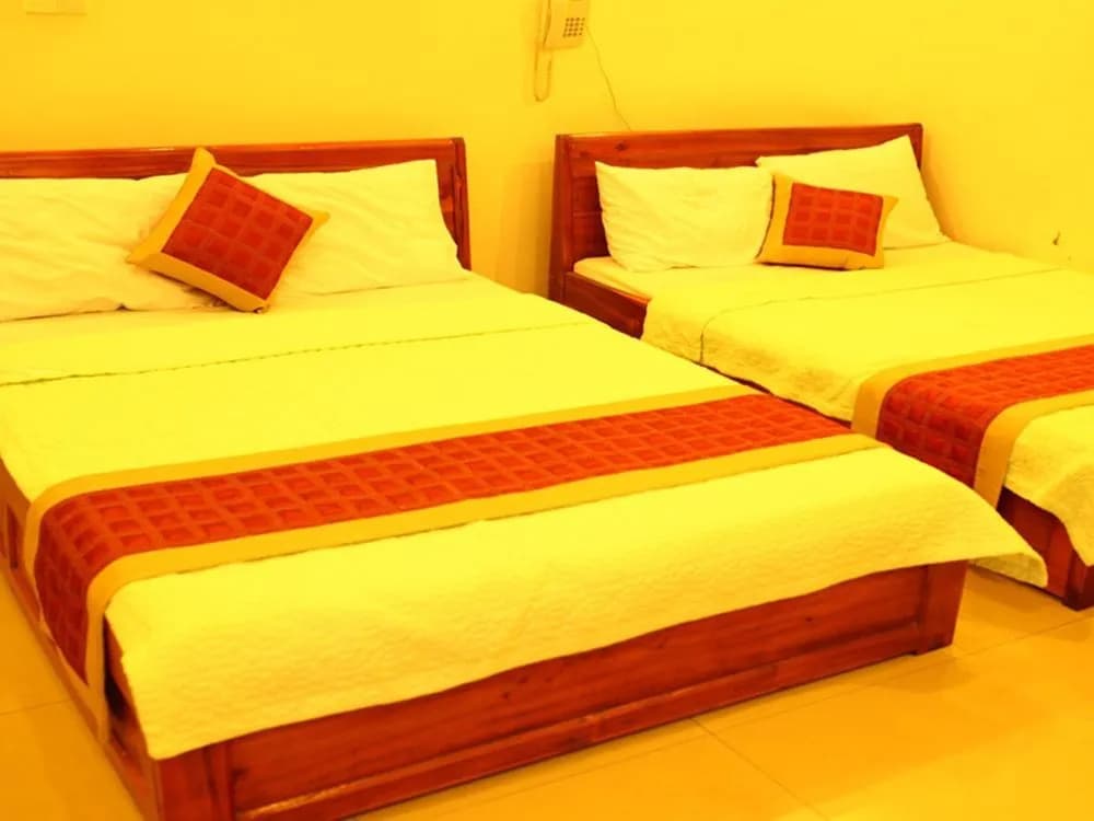 New Heaven Hotel - photo 3