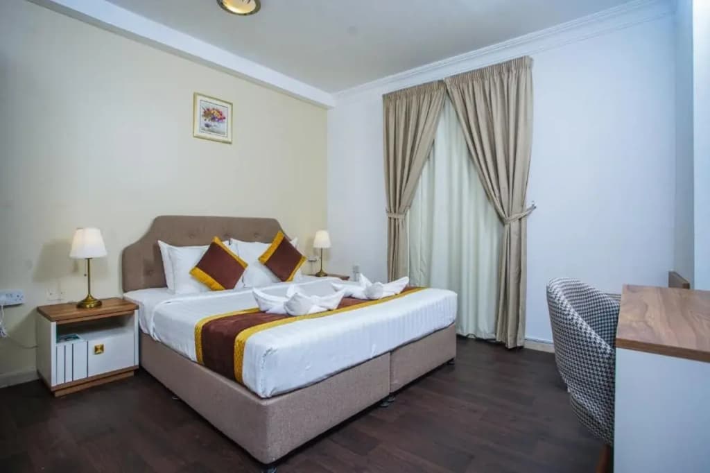 La Villa Suites Hotel - photo 6