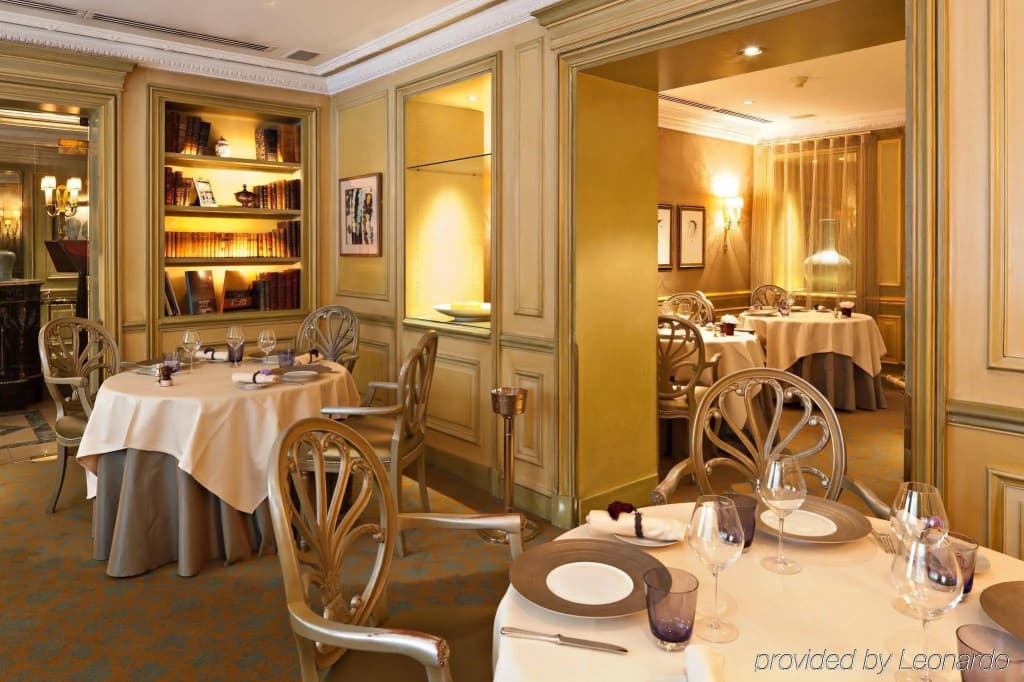 Hotel Westminster - photo 26