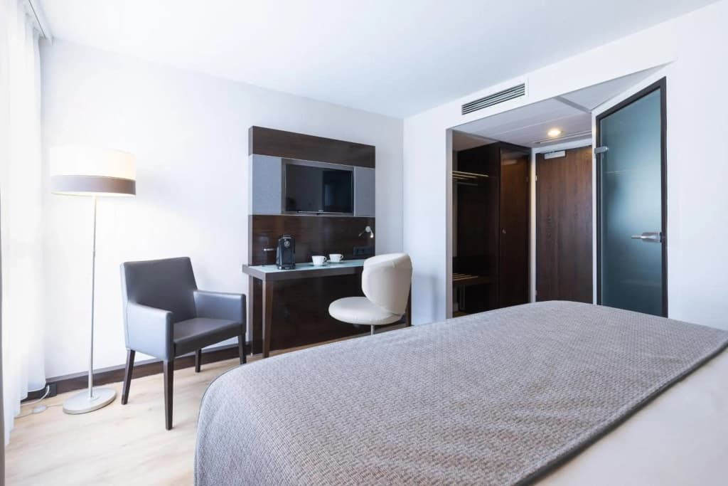 Leonardo Hotel Vienna Westbahnhof - photo 32