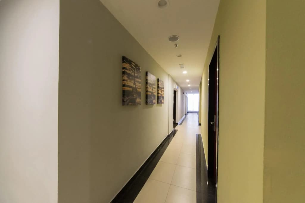OYO Rooms OUG Plaza - photo 5