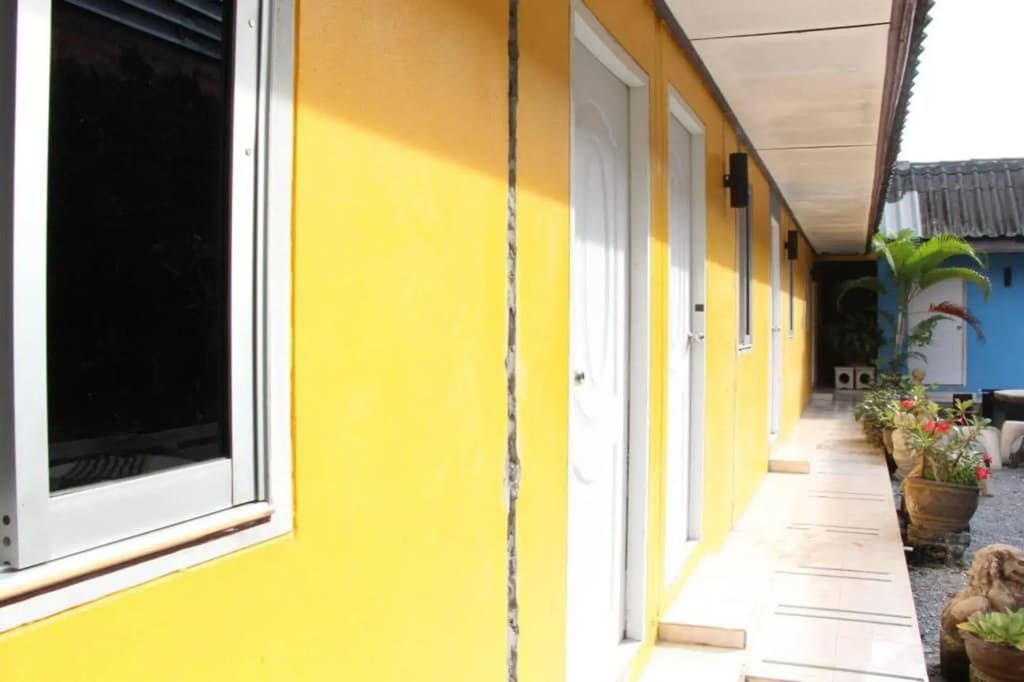 OYO 1054 Phuket Backpacker Hostel - photo 21