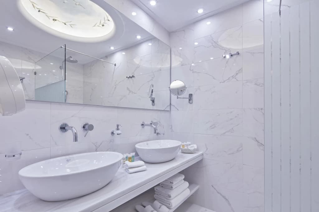 AVA Hotel & Suites - photo 9