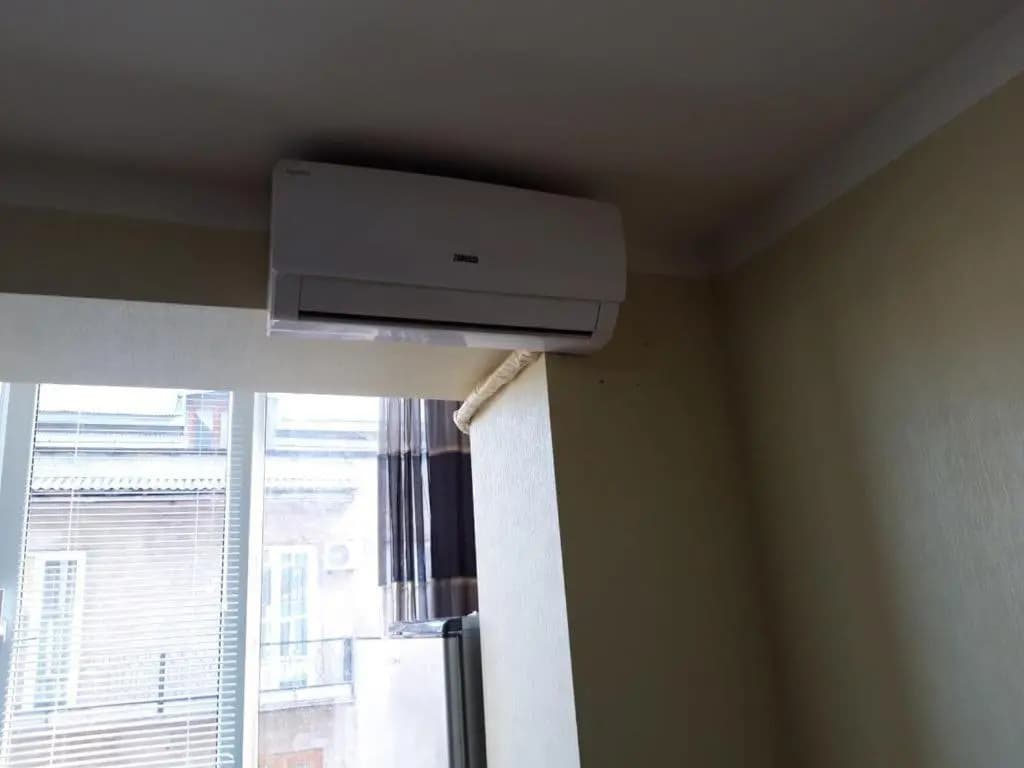 Bright one bedroom studio - photo 1