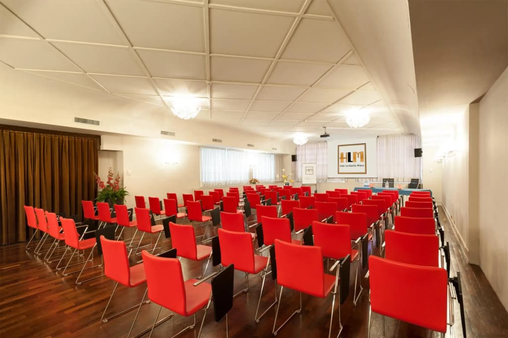 Hotel Lombardia - photo 20