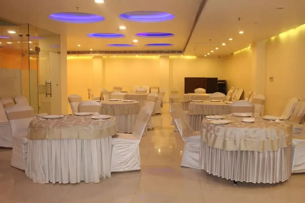 THE J K Hotel C R Park - photo 12
