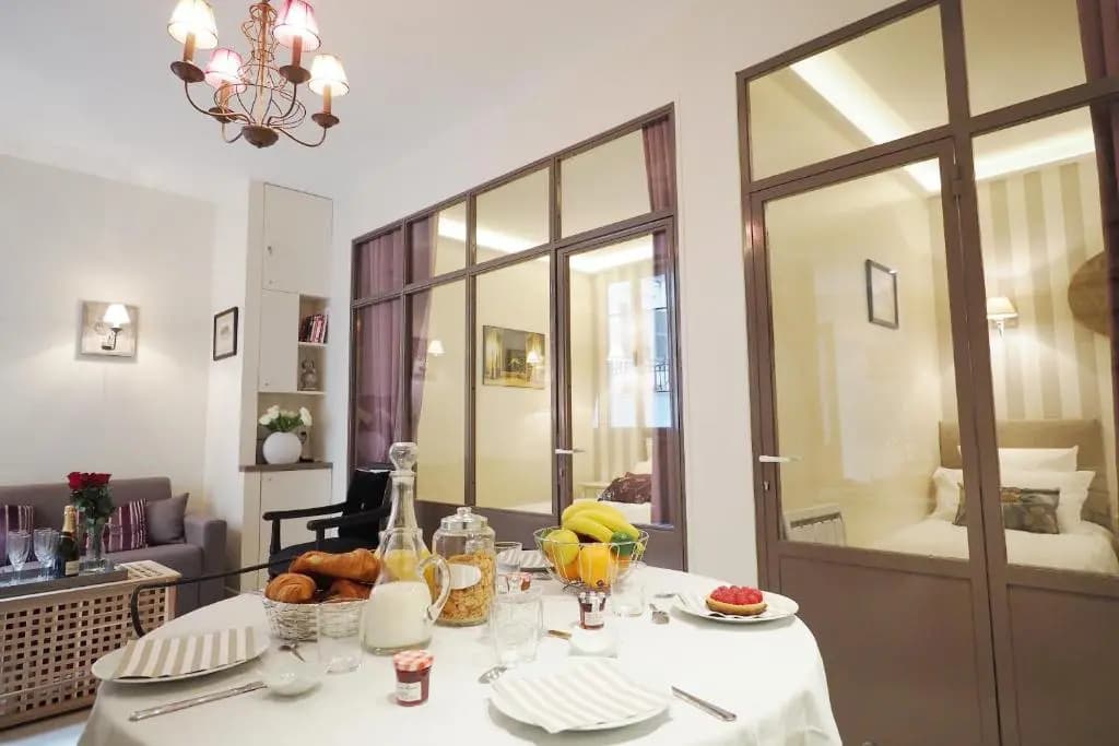 Saint Germain Elegant ChicSuites - photo 11