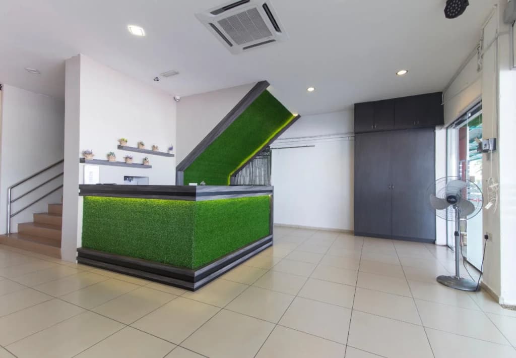 Top Garden Hotel - photo 2