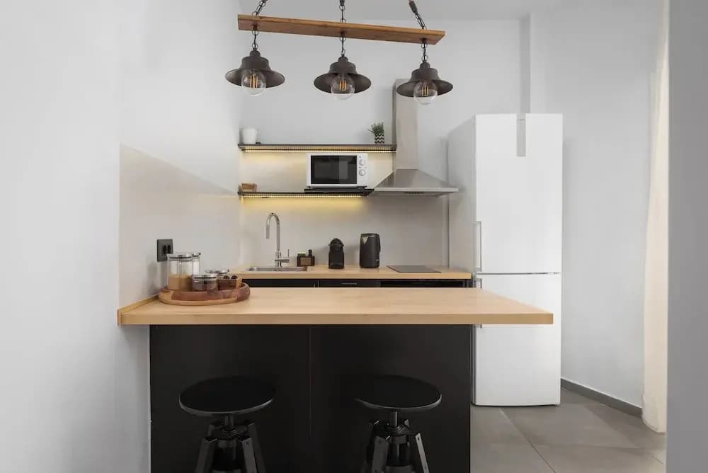 Acropolis Atmospheric Apartment - photo 13