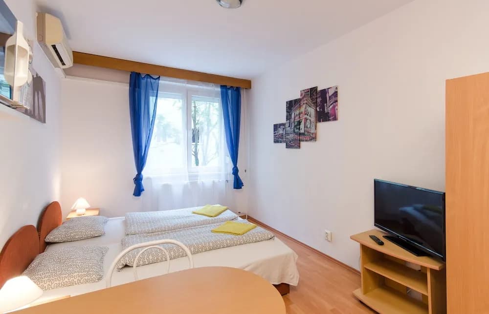 Peter's Apartments - photo 3