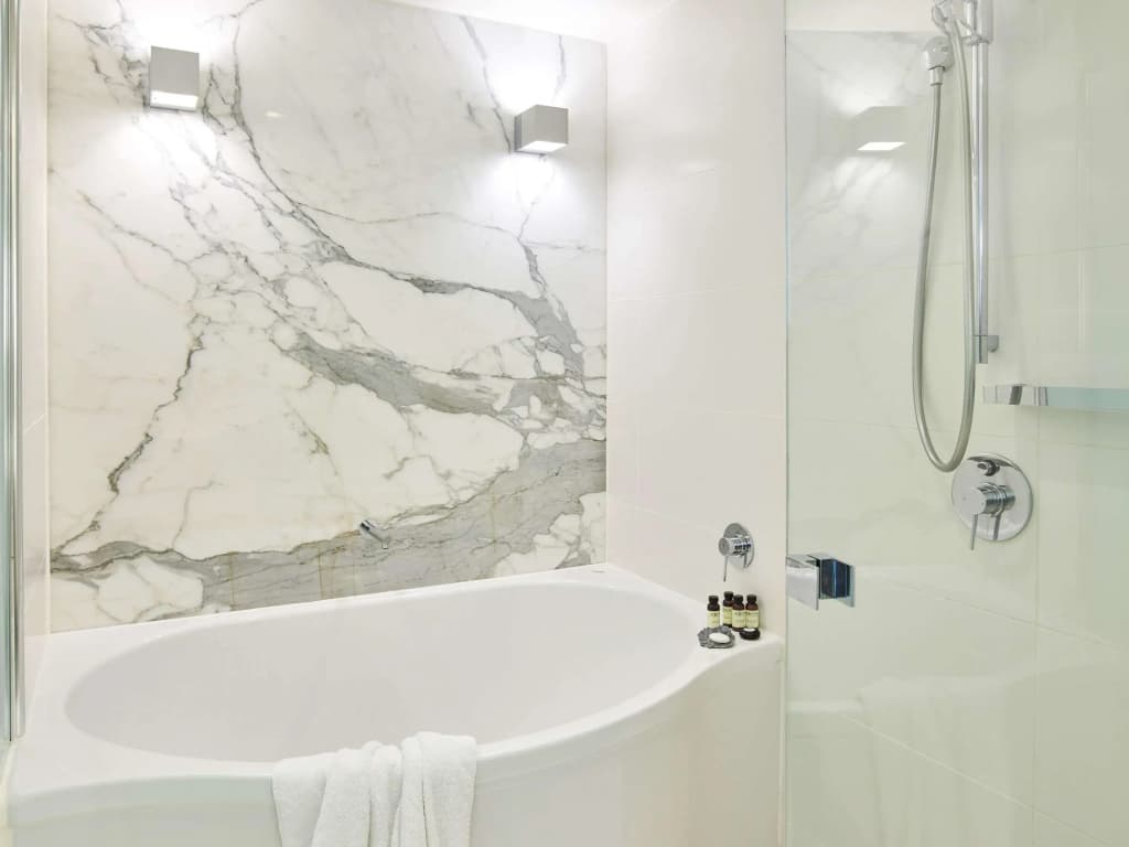 Pullman East Melbourne Hotel - photo 11