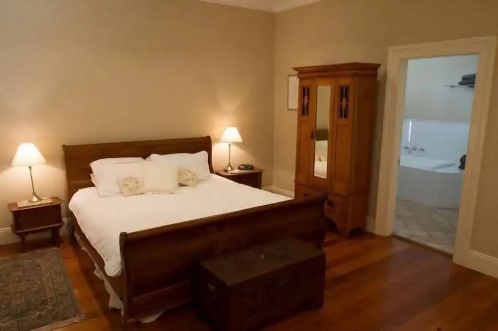 Tizzana Winery Bed & Breakfast - photo 2