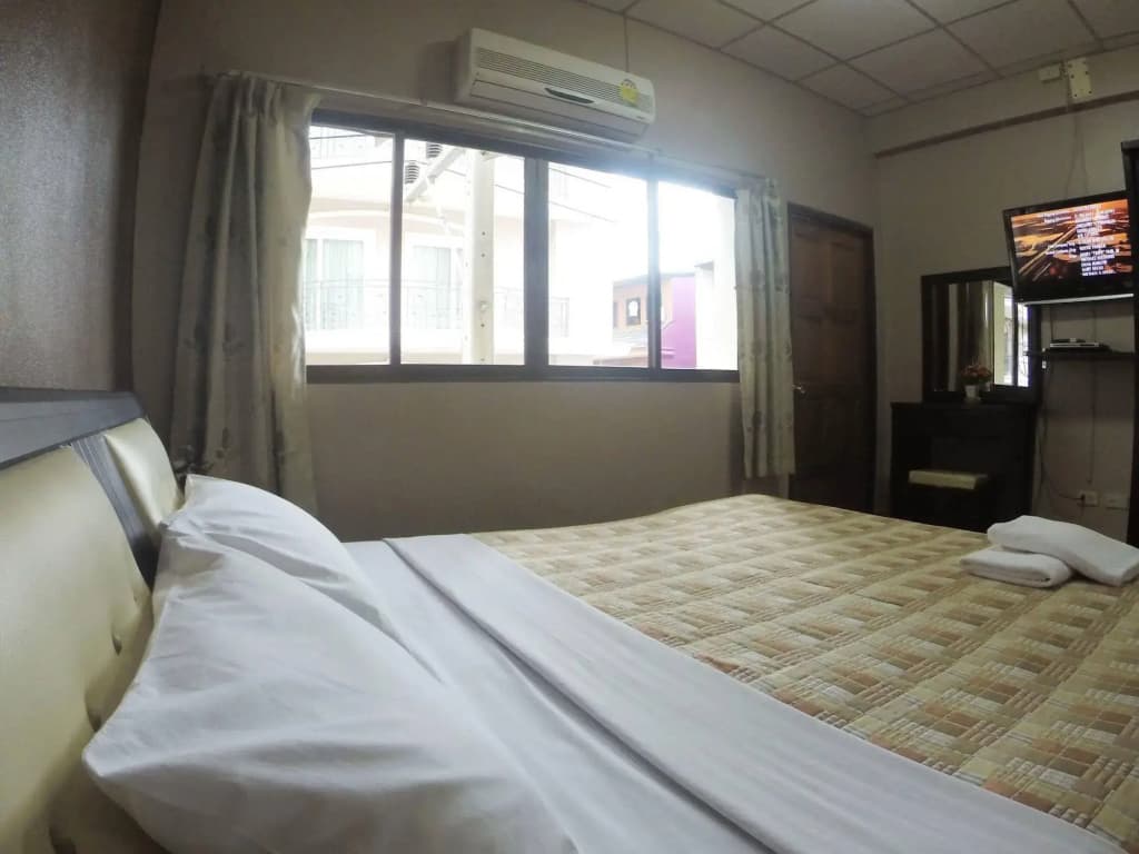 Drunken Duck Guesthouse - photo 4