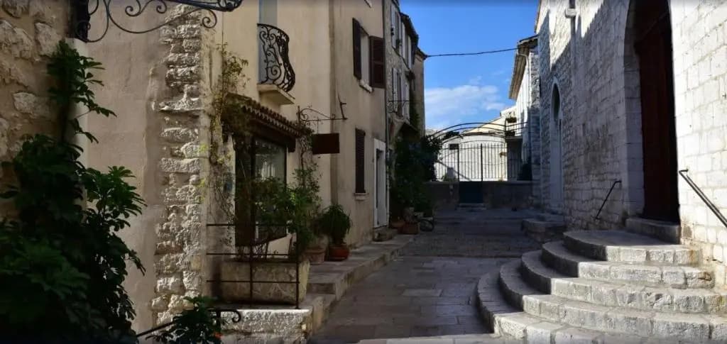 Apartment in Nice - photo 1