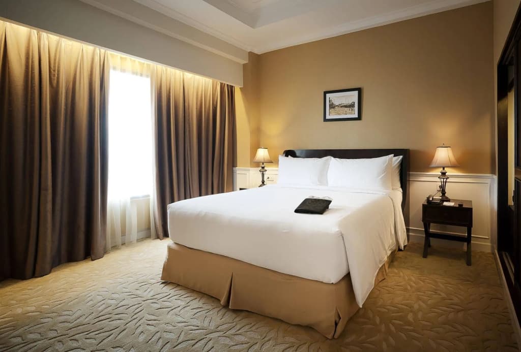 Royal Kuningan Hotel - photo 4