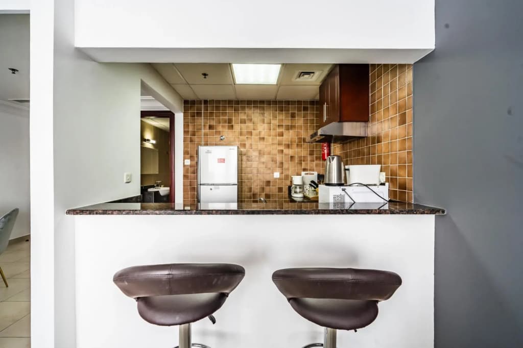 JLT - Lakeshore Tower 807 - photo 6